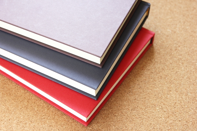 商業出版と自費出版