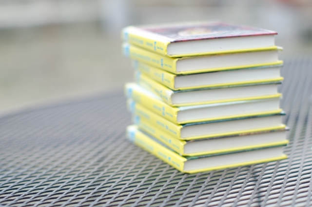 企業出版の書籍