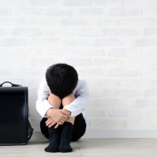 【児童相談所】一時保護された子供の引き取り条件を解説!