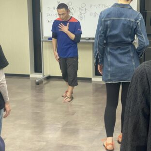 第1回「なぜ人は歩くのか？直立二足歩行の意味を考える」